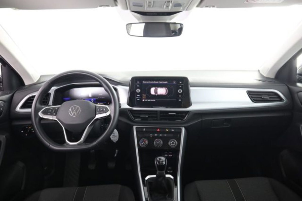 Volkswagen T-Roc 1.0 TSI Life (4)
