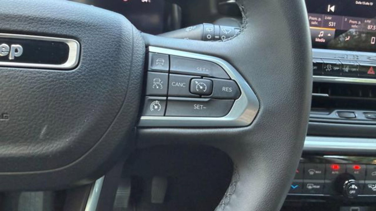 Jeep Compass 1.6 Multijet II 2WD Business (7)