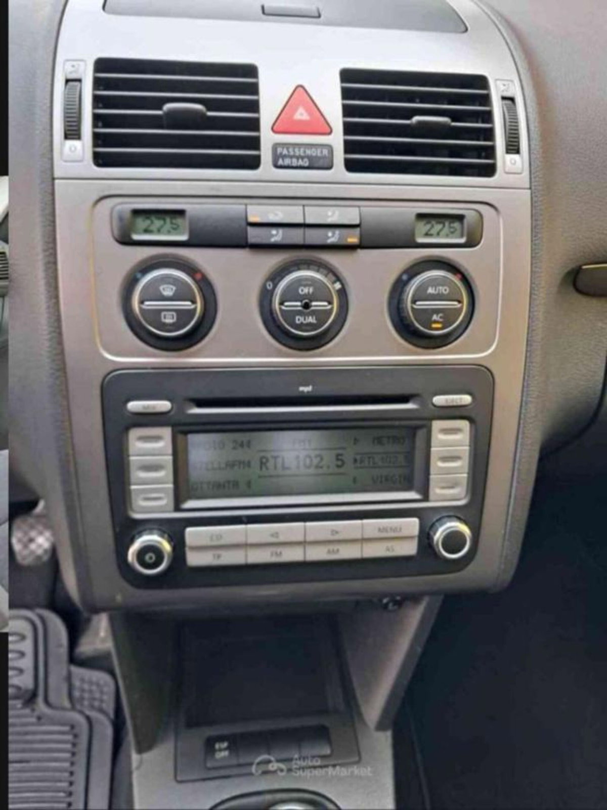Volkswagen Touran 16V TDI Highline (13)