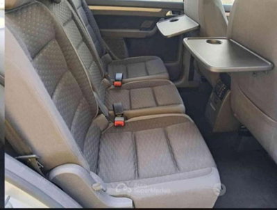 Volkswagen Touran 16V TDI Highline (16)