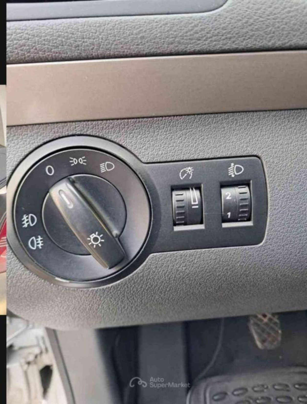 Volkswagen Touran 16V TDI Highline (19)