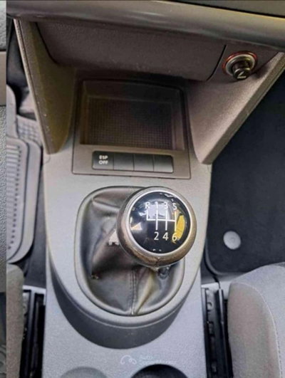 Volkswagen Touran 16V TDI Highline (20)