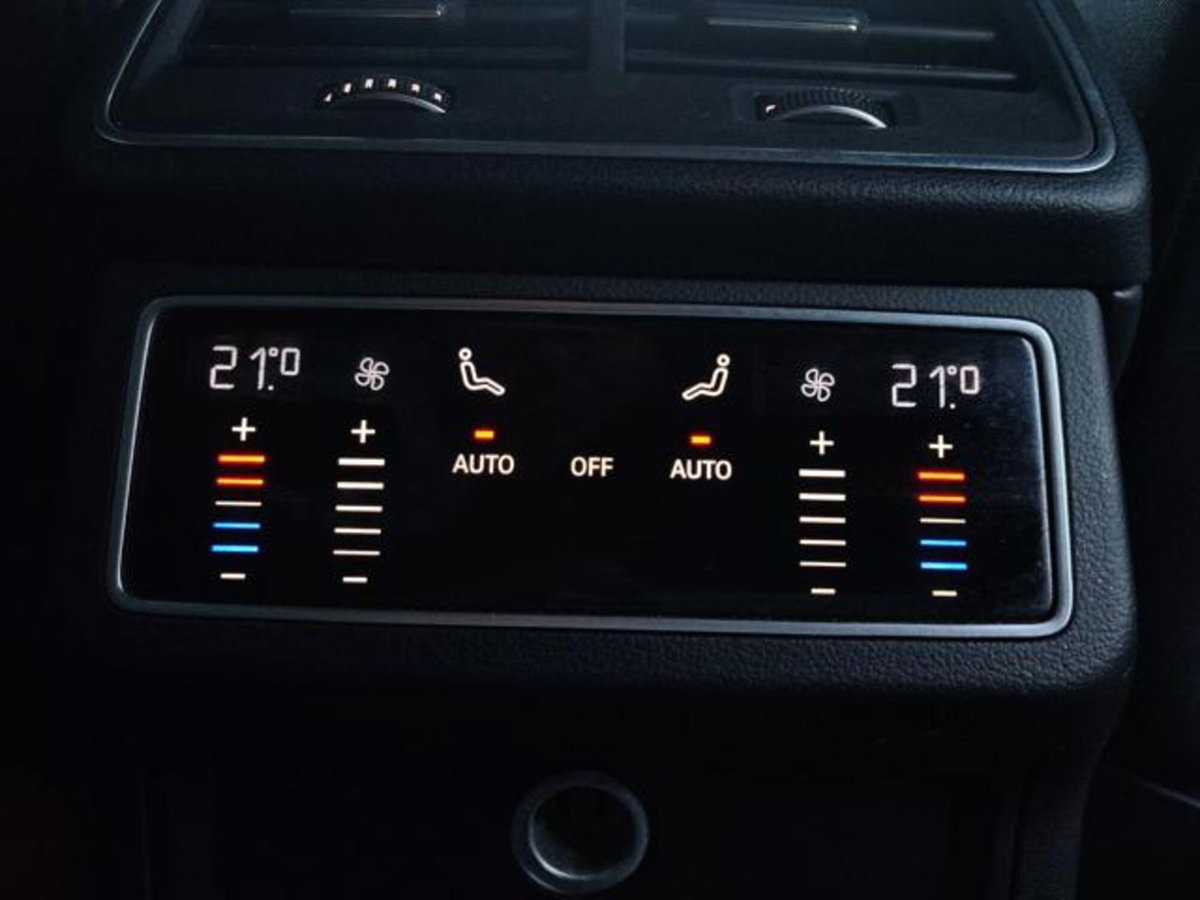 Audi A6 40 2.0 TDI quattro ultra S tronic Business Plus (19)