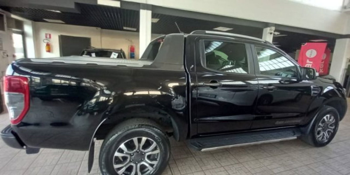 Ford Ranger Pick-up Ranger 2.0 ECOBLUE aut. 213 CV DC Wildtrak 5 posti (2)