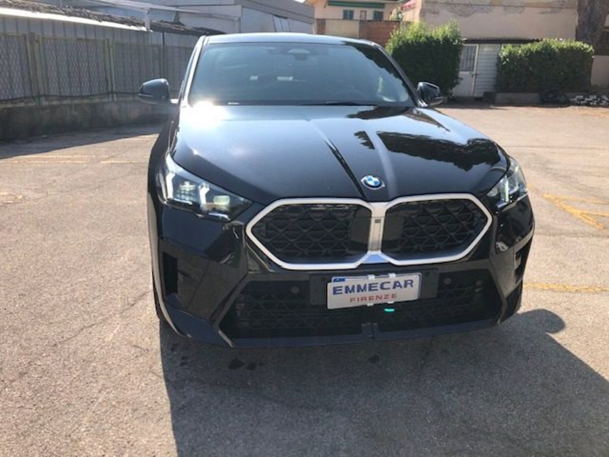 BMW X2 sdrive 18d MSport auto (2)