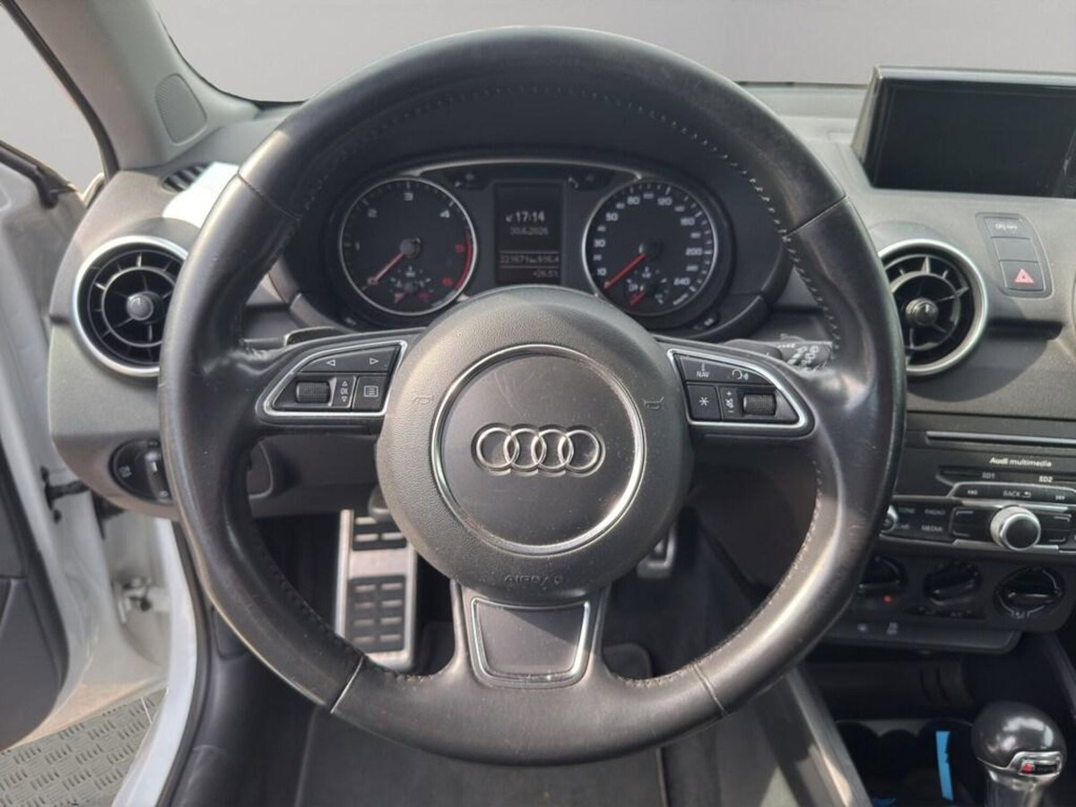 Audi A1 Sportback 1.6 TDI 116 CV S tronic Metal plus (10)
