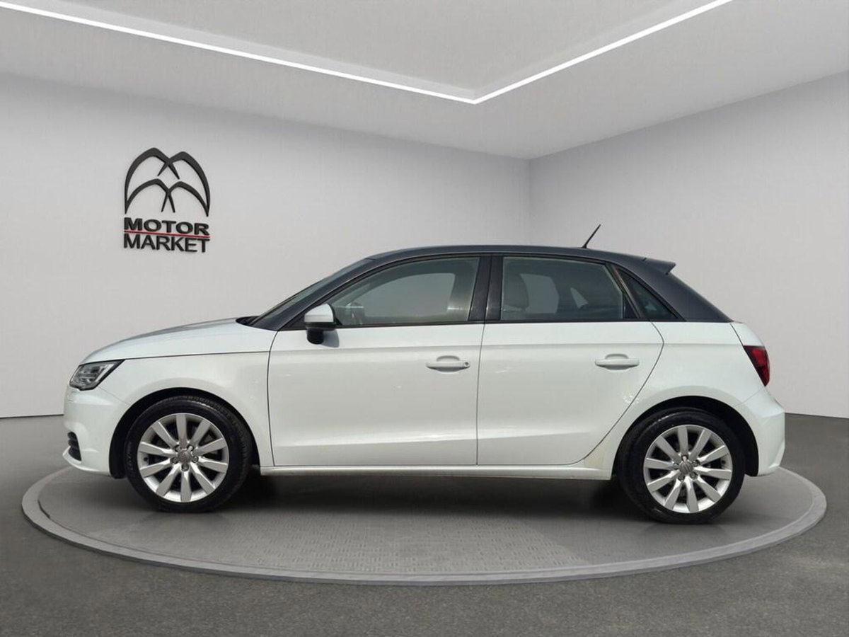 Audi A1 Sportback 1.6 TDI 116 CV S tronic Metal plus (5)