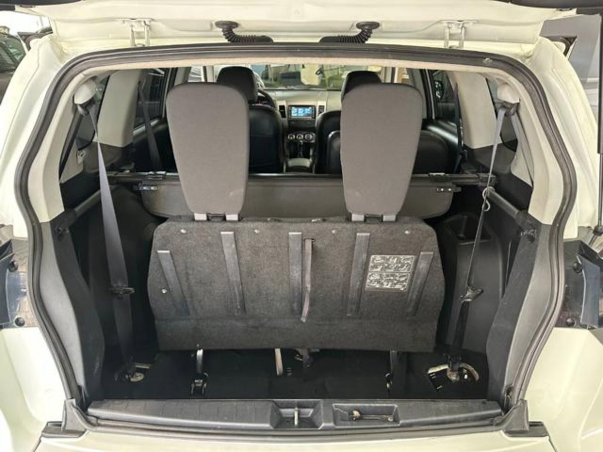 Peugeot 4007 HDi 156CV Féline (15)