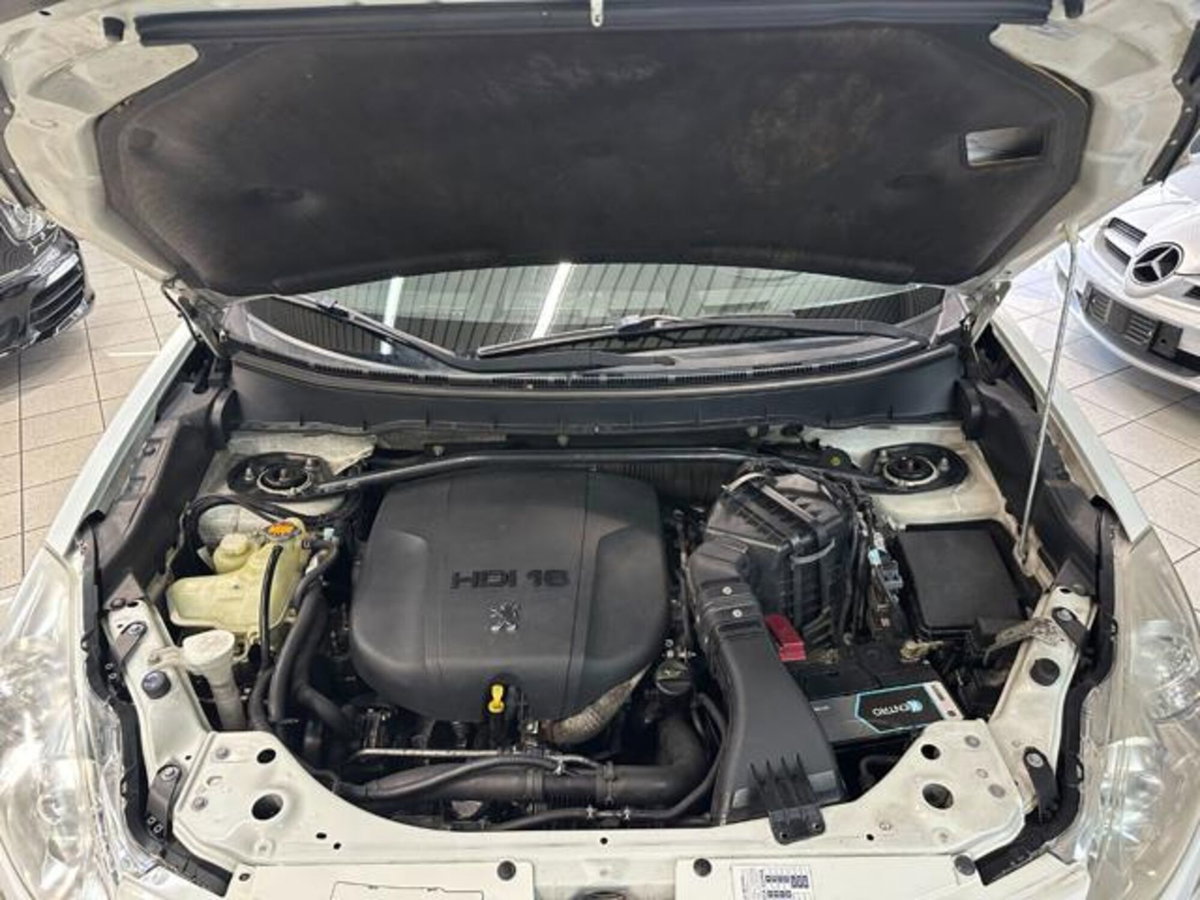 Peugeot 4007 HDi 156CV Féline (6)