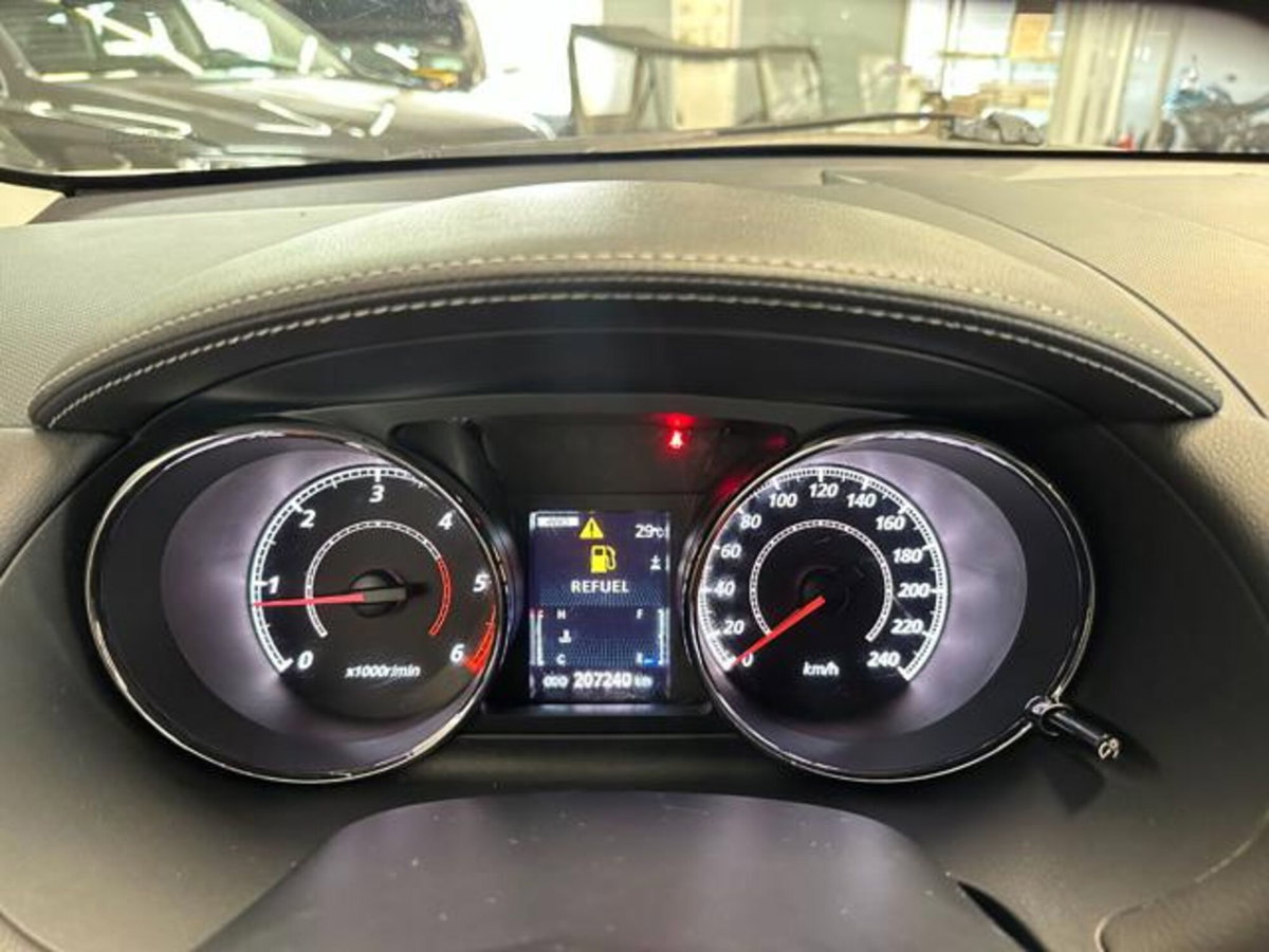 Peugeot 4007 HDi 156CV Féline (7)
