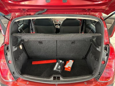 Lancia Ypsilon 1.4 16V Oro (15)