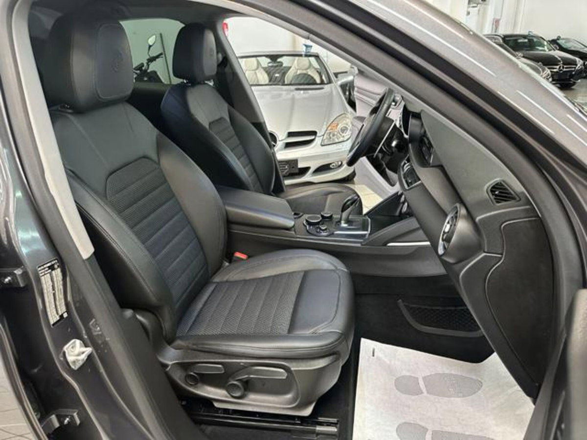 Alfa Romeo Stelvio Stelvio 2.2 Turbodiesel 210 CV AT8 Q4 Executive (11)