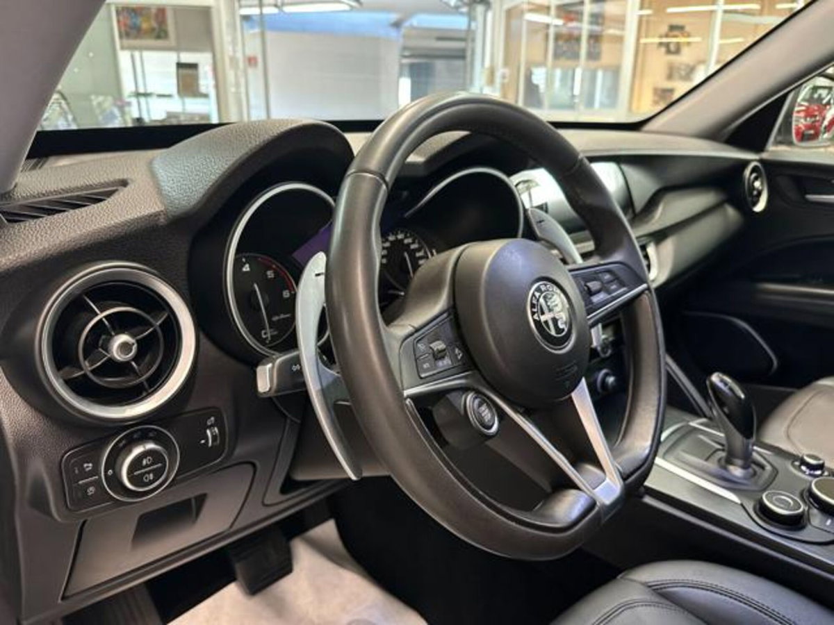 Alfa Romeo Stelvio Stelvio 2.2 Turbodiesel 210 CV AT8 Q4 Executive (20)