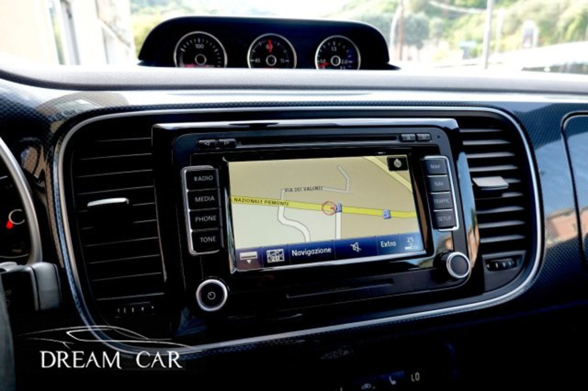 Volkswagen Maggiolino Cabrio 1.4 TSI DSG Sport (13)
