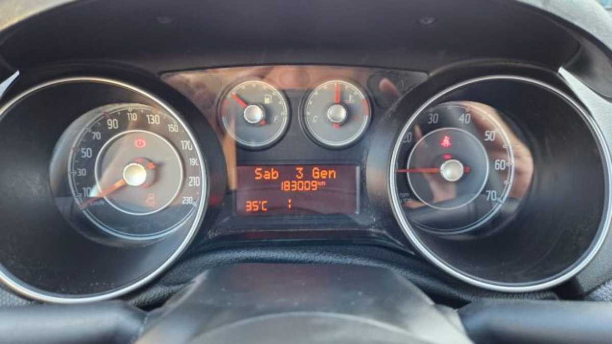 Fiat Punto 1.2 8V 5 porte Street (13)
