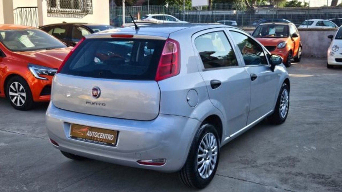 Fiat Punto 1.2 8V 5 porte Street (7)