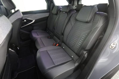 Peugeot 5008 1.2 hybrid GT 145cv 5p.ti e-dcs6 (3)