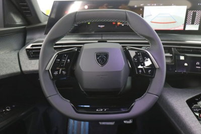 Peugeot 5008 1.2 hybrid GT 145cv 5p.ti e-dcs6 (6)