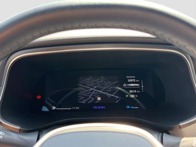 Renault Arkana Hybrid E-Tech 145 CV Techno (15)