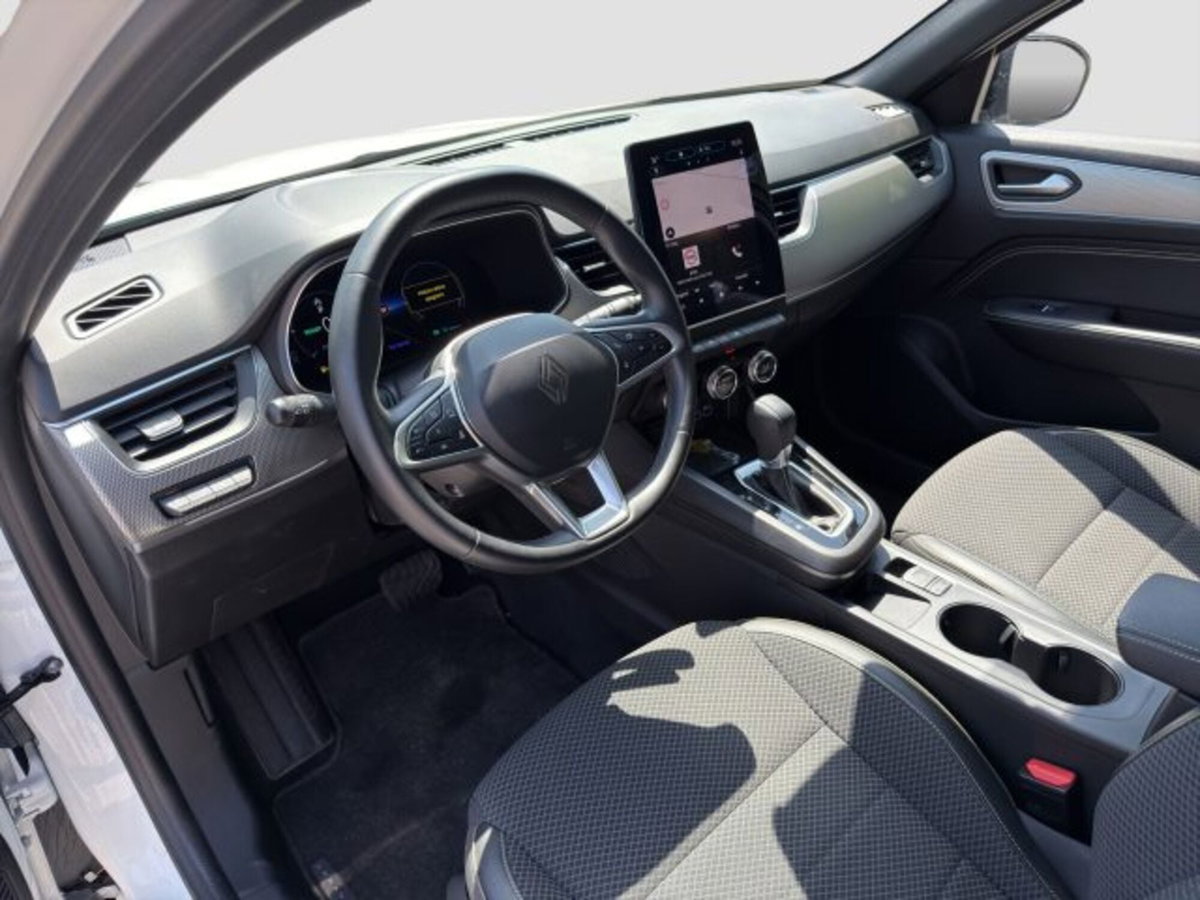 Renault Arkana Hybrid E-Tech 145 CV Techno (9)