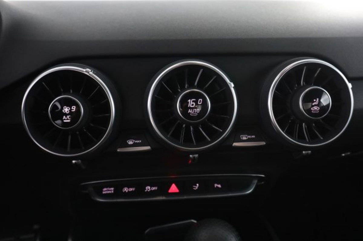 Audi TT Coupé 40 TFSI S tronic (10)