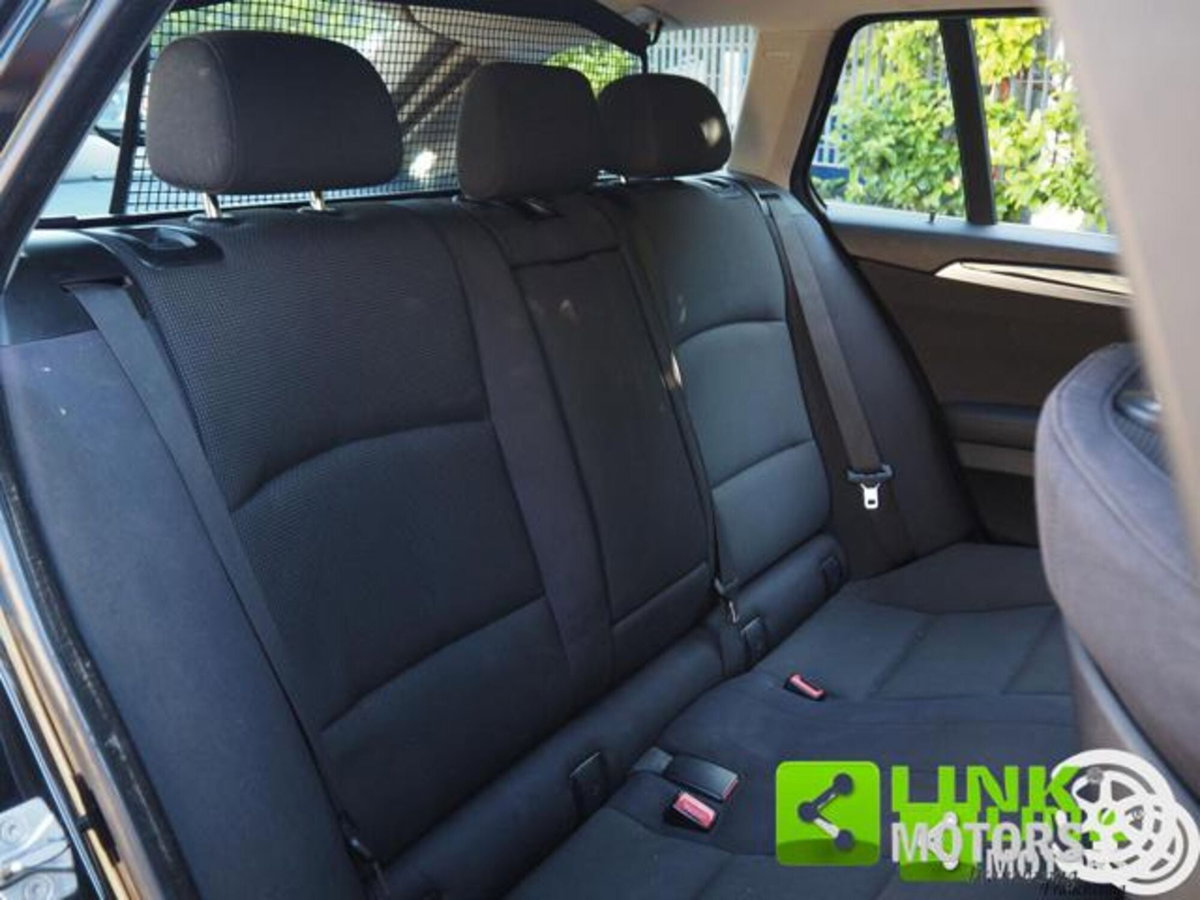 BMW Serie 5 Touring 520d  Eletta (19)