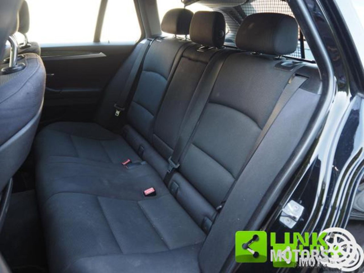 BMW Serie 5 Touring 520d  Eletta (6)