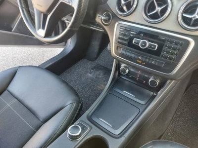 Mercedes-Benz GLA SUV 200 d Automatic Sport (11)