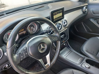 Mercedes-Benz GLA SUV 200 d Automatic Sport (17)