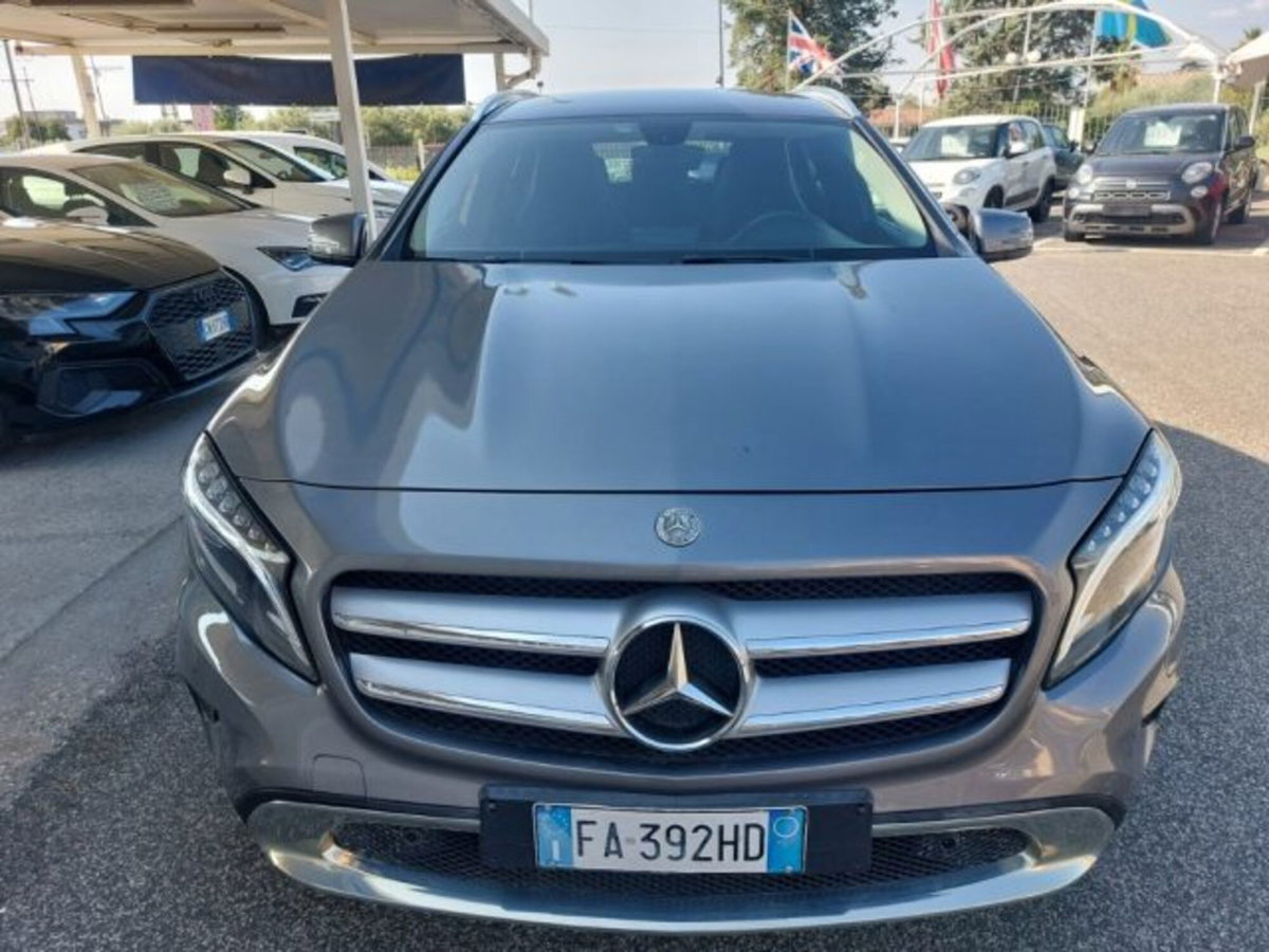 Mercedes-Benz GLA SUV 200 d Automatic Sport (2)