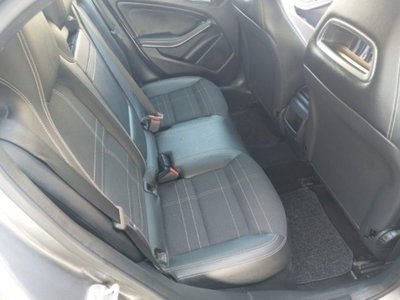 Mercedes-Benz GLA SUV 200 d Automatic Sport (7)
