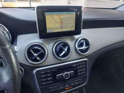 Mercedes-Benz GLA SUV 200 d Automatic Sport (9)