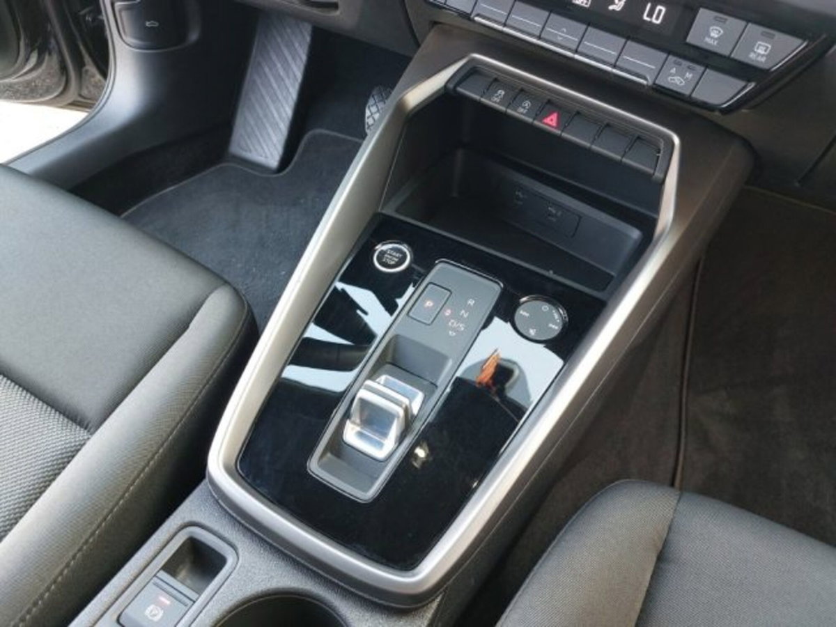 Audi A3 Sportback 30 TFSI S tronic Business (12)