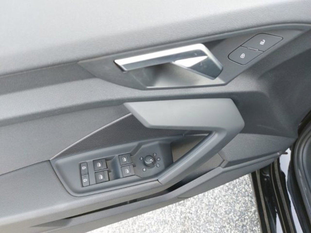Audi A3 Sportback 30 TFSI S tronic Business (17)