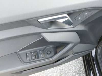 Audi A3 Sportback 30 TFSI S tronic Business (17)