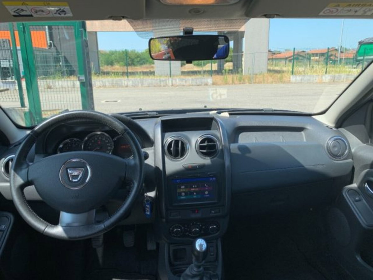 Dacia Duster 1.5 dCi 110CV Start&Stop 4x2 Lauréate (11)