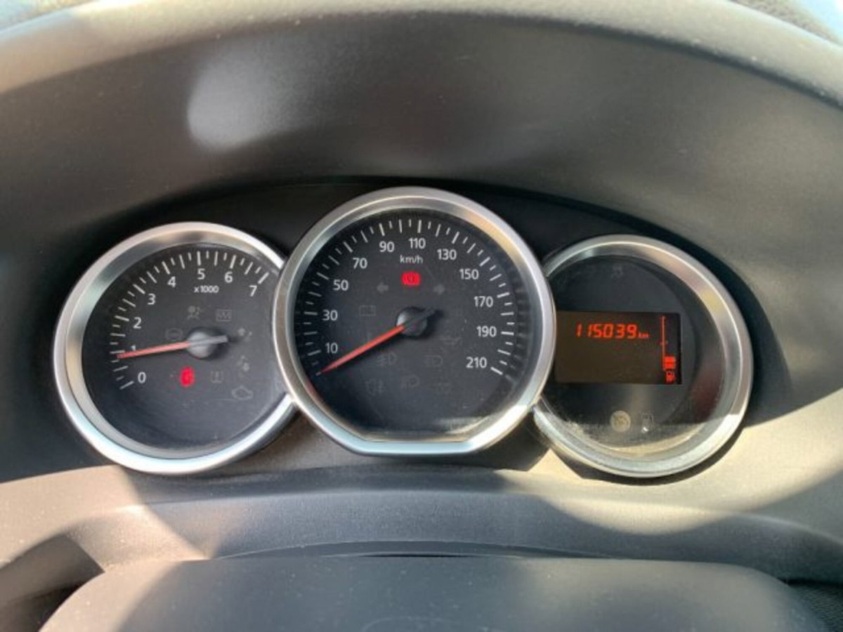 Dacia Sandero 0.9 TCe 12V TurboGPL 90CV Start&Stop Lauréate (17)