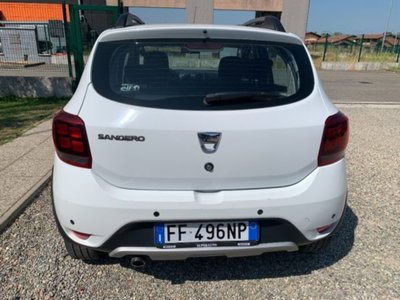 Dacia Sandero 0.9 TCe 12V TurboGPL 90CV Start&Stop Lauréate (4)