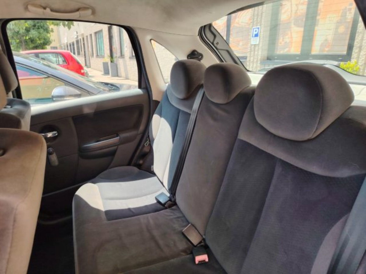 Citroen C3 1.1 airdream Exclusive Style (12)
