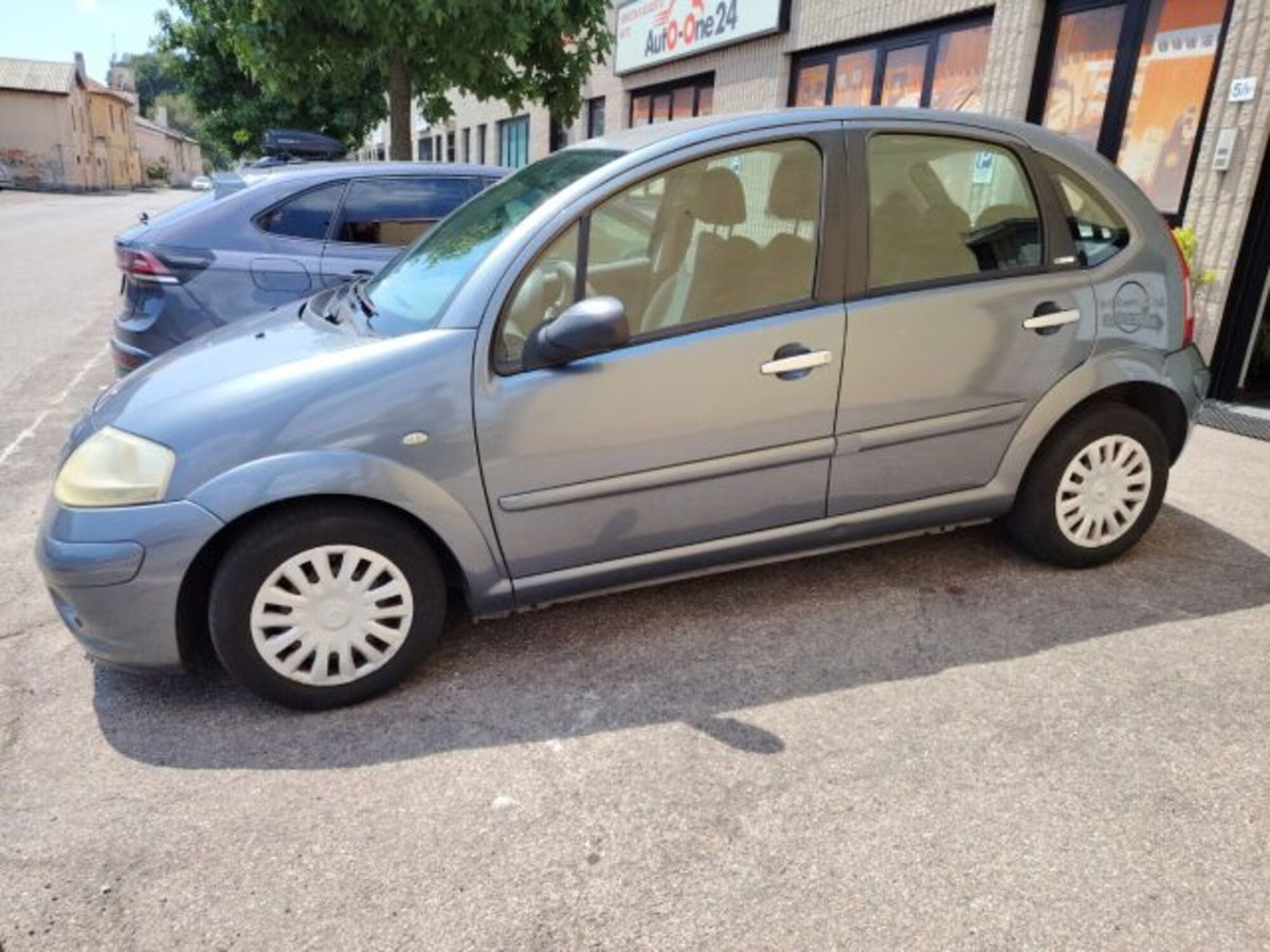Citroen C3 1.1 airdream Exclusive Style (4)
