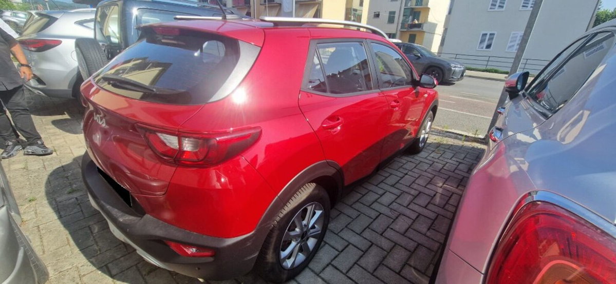 Kia Stonic 1.2 DPI Urban (2)