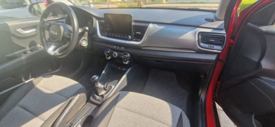 Kia Stonic 1.2 DPI Urban (4)