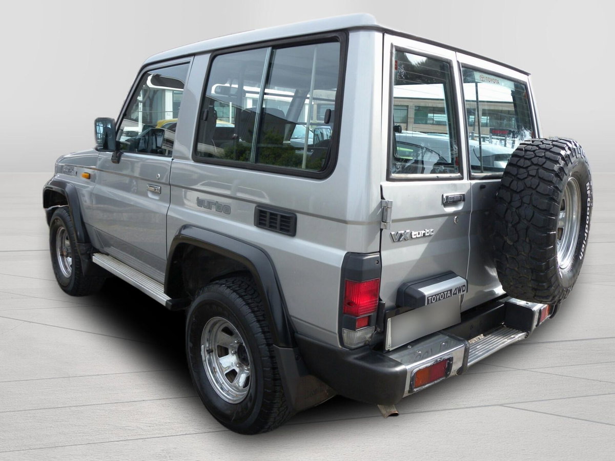 Toyota Land Cruiser 2.turbodiesel SW LJ70 VX (3)