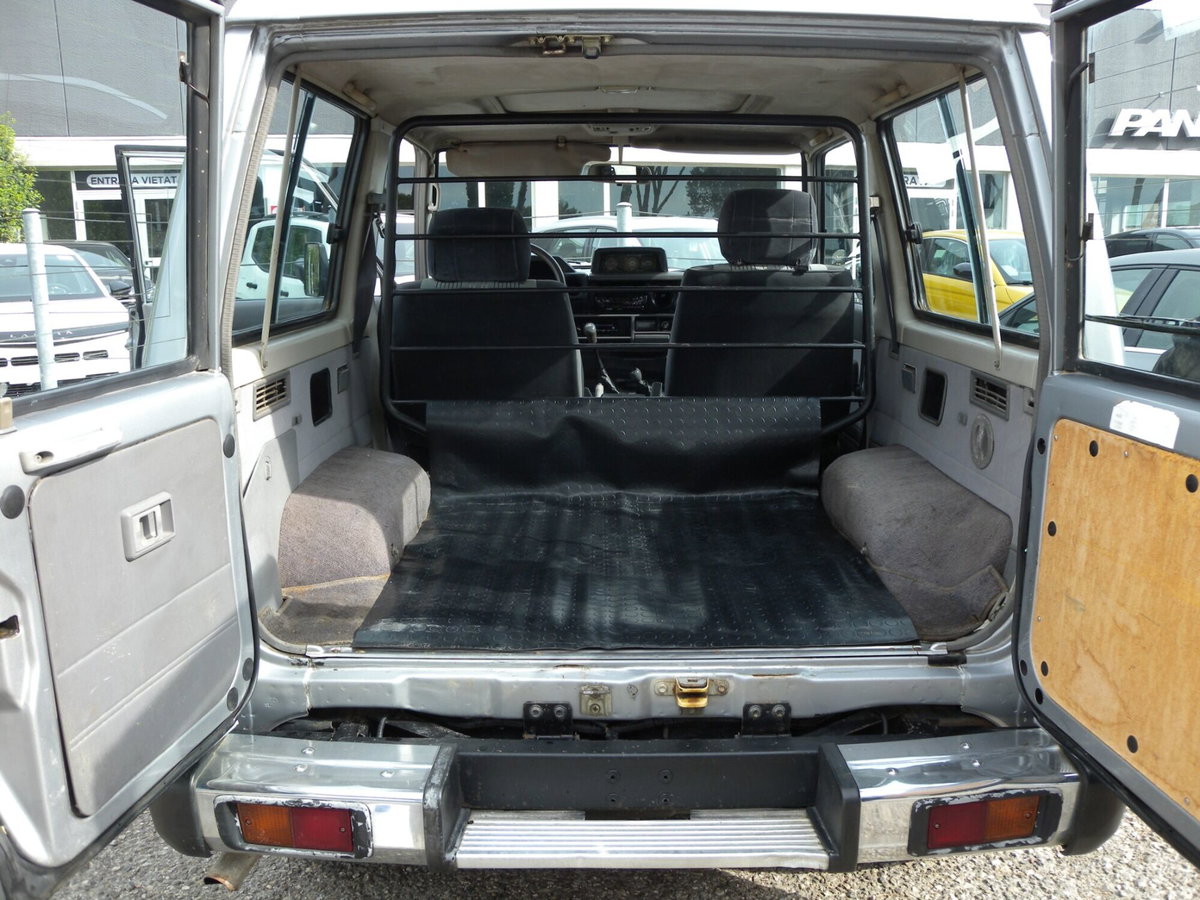 Toyota Land Cruiser 2.turbodiesel SW LJ70 VX (8)