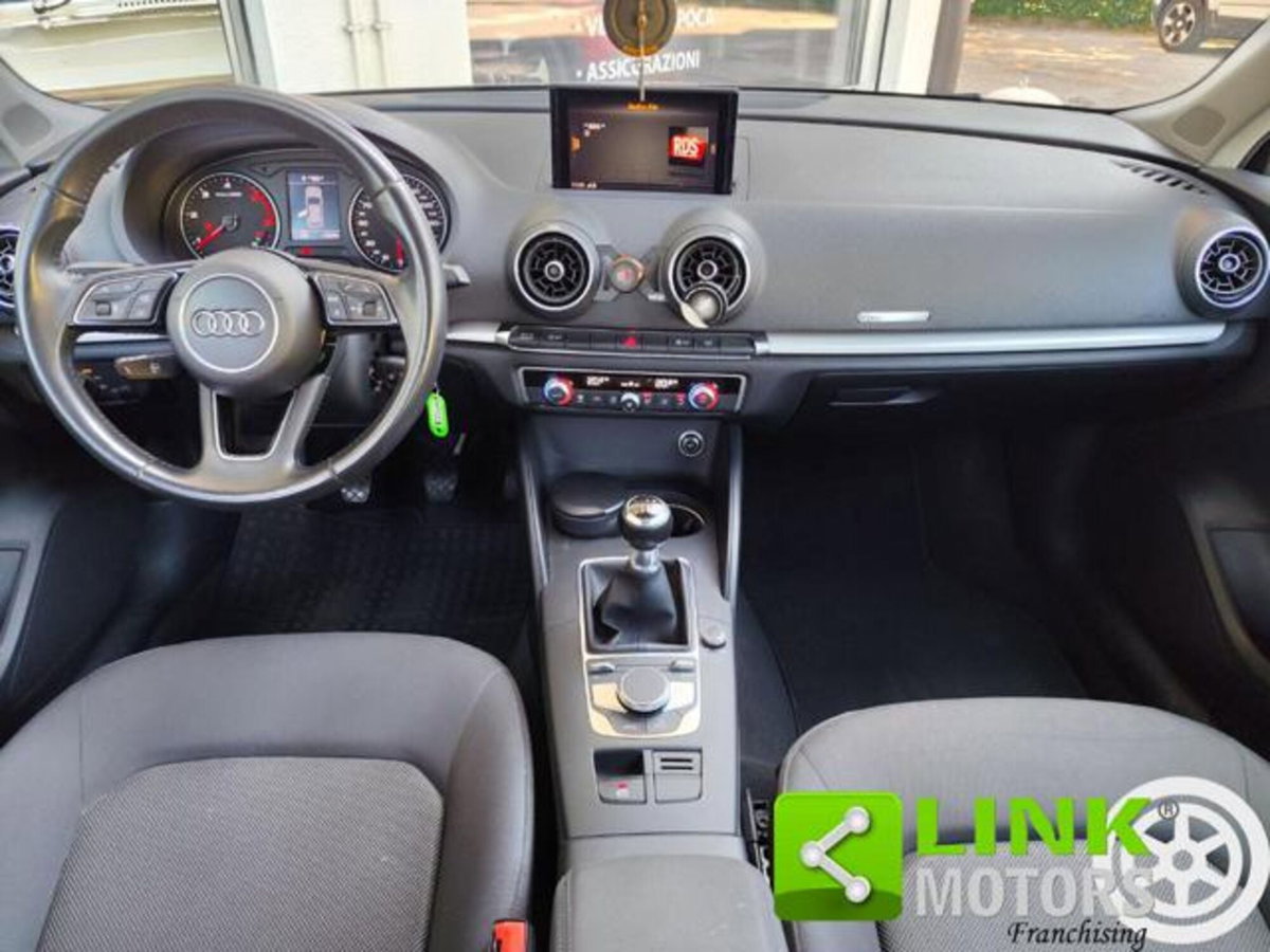 Audi A3 Sportback 1.6 TDI 116 CV Business (4)