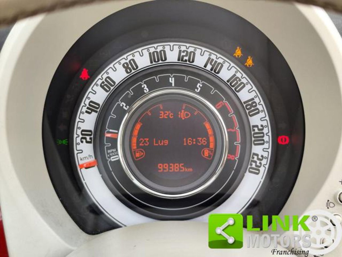 Fiat 500 Cabrio Red Cabrio 23,65 kWh (8)