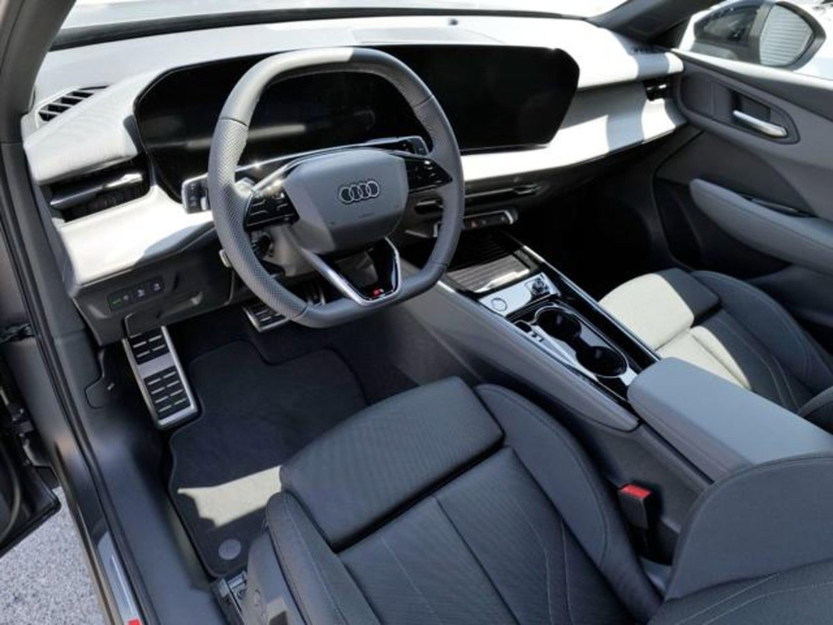 Audi Q3 Sportback 2.0 tdi S line edition 150cv s-tronic (6)