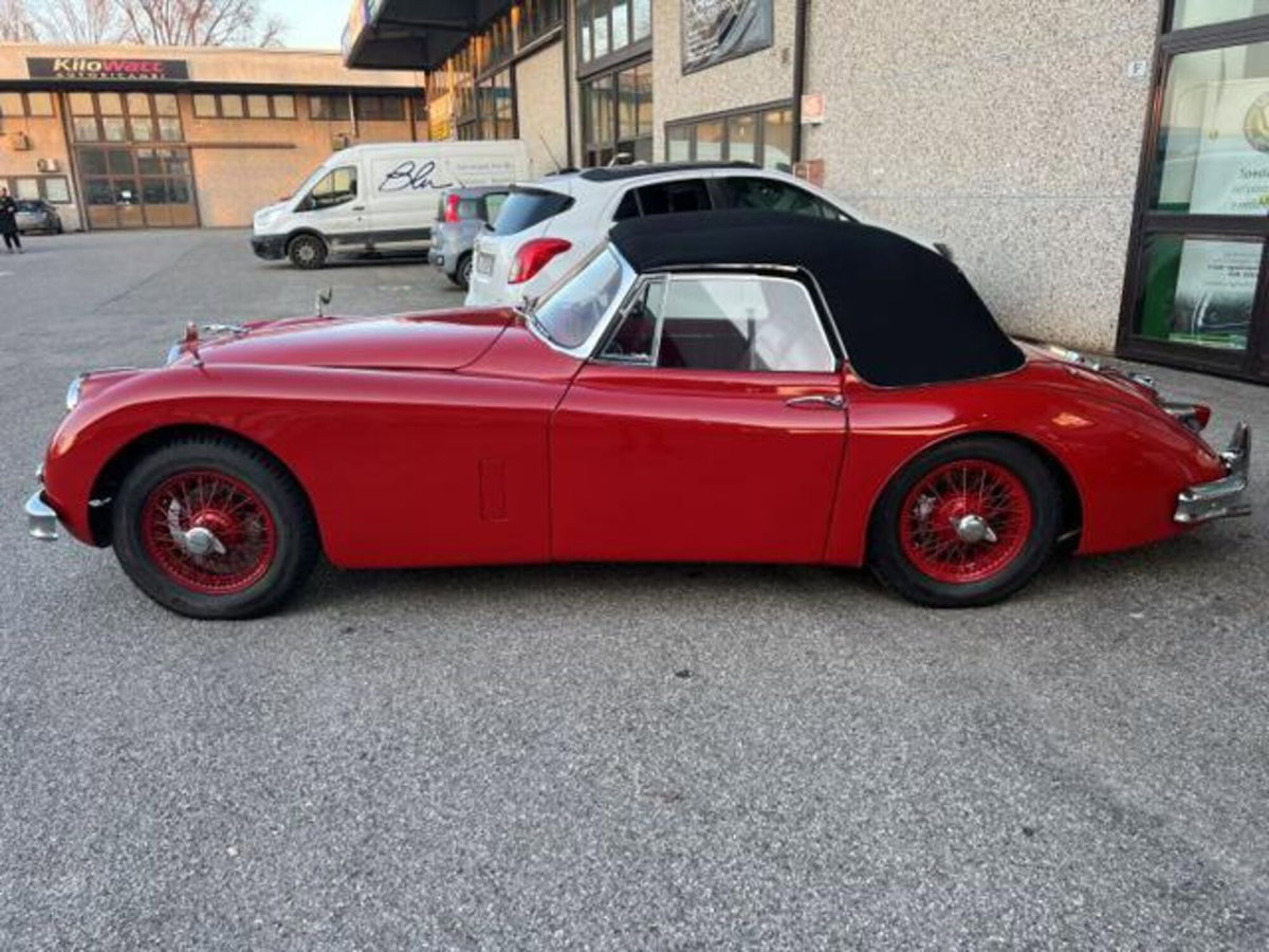 Jaguar XK 5.0 V8 Convertibile (7)