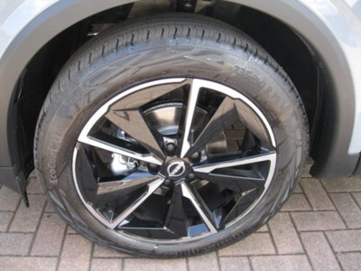 Nissan Qashqai 1.3 mhev Tekna 4wd 158cv xtronic (4)