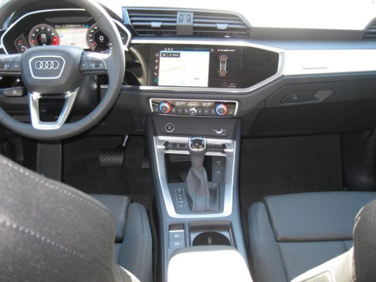 Audi Q3 Sportback 35 1.5 tfsi Business Plus (11)